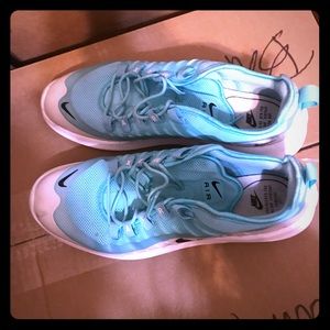Mint Green Ladies Nike’s!